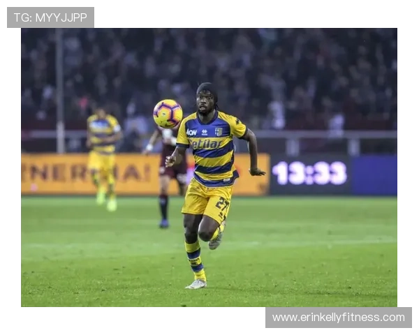 维尼修斯遭恐同歧视 本菲卡前锋禁赛6场